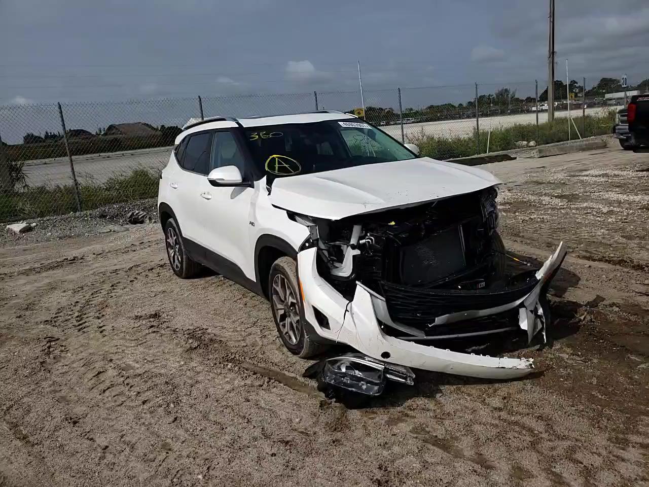 2021 KIA SELTOS EX KNDERCAA4M7196171