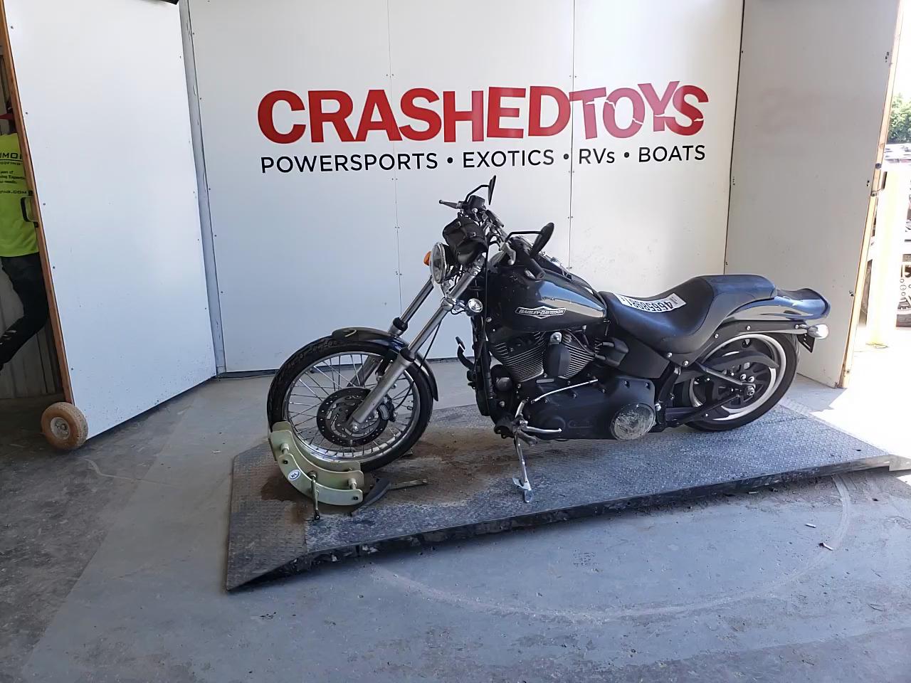 2009 HARLEY-DAVIDSON FXSTB 1HD1JA51X9Y042200