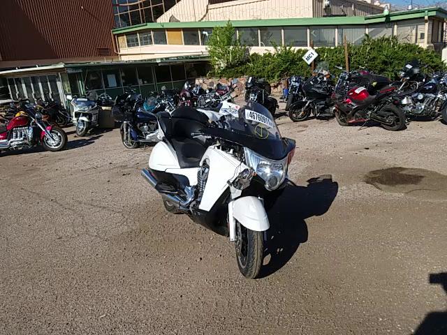 2014 VICTORY MOTORCYCLES VISION TOU 5VPSW36N3E3037448
