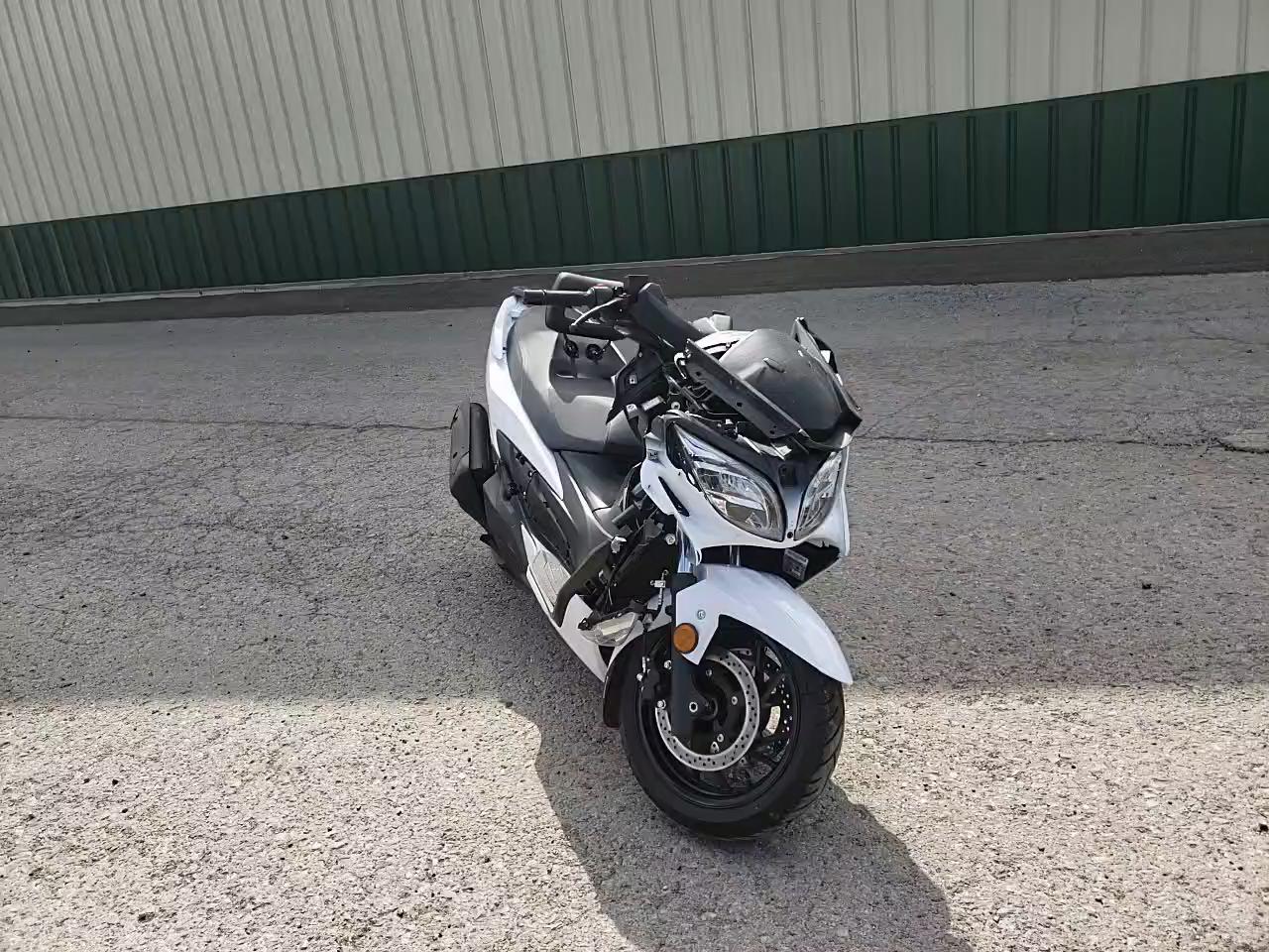 2018 SUZUKI AN400 A JS1DU11E7J2100201