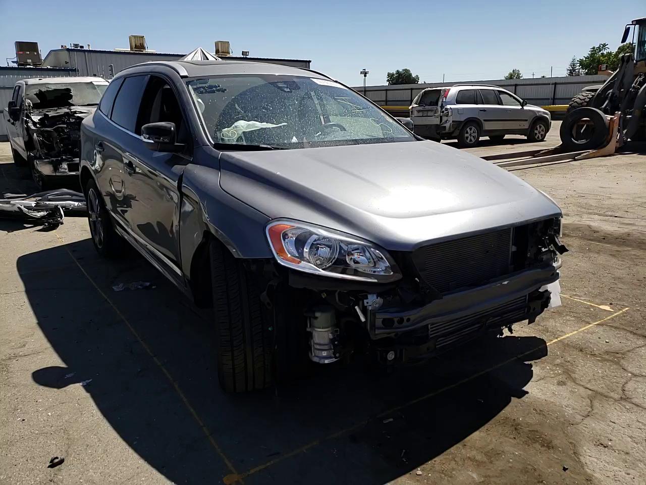 2017 VOLVO XC60 T5 DY YV440MDR2H2027814