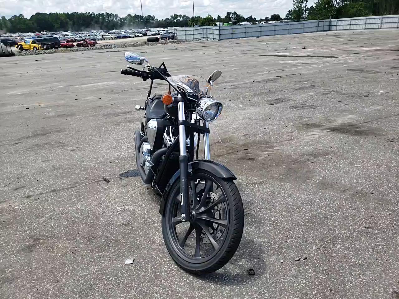 2013 HONDA VT1300 CX JH2SC61N6DK100103
