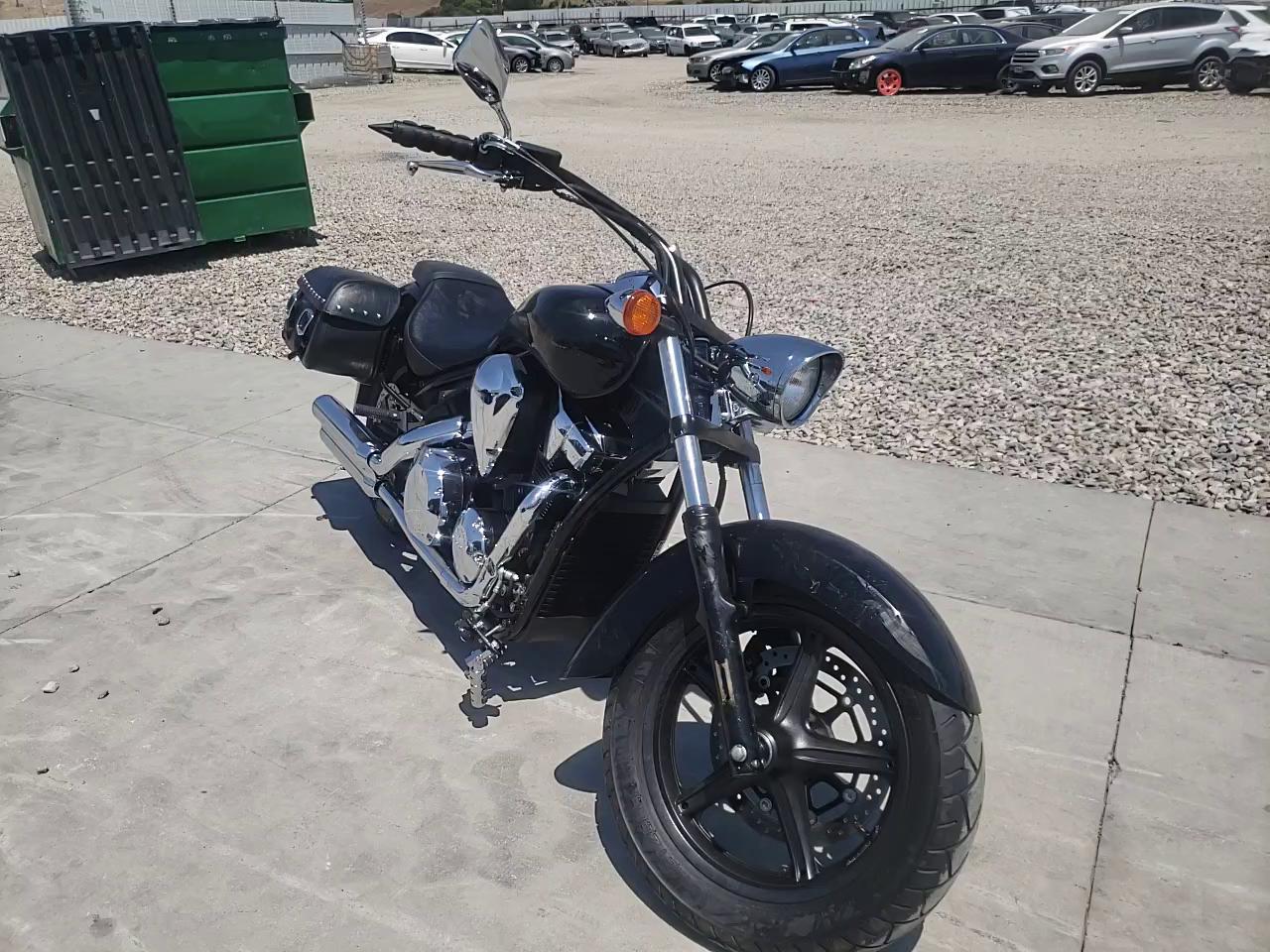2013 HONDA VT1300 CR JH2SC6601DK300061