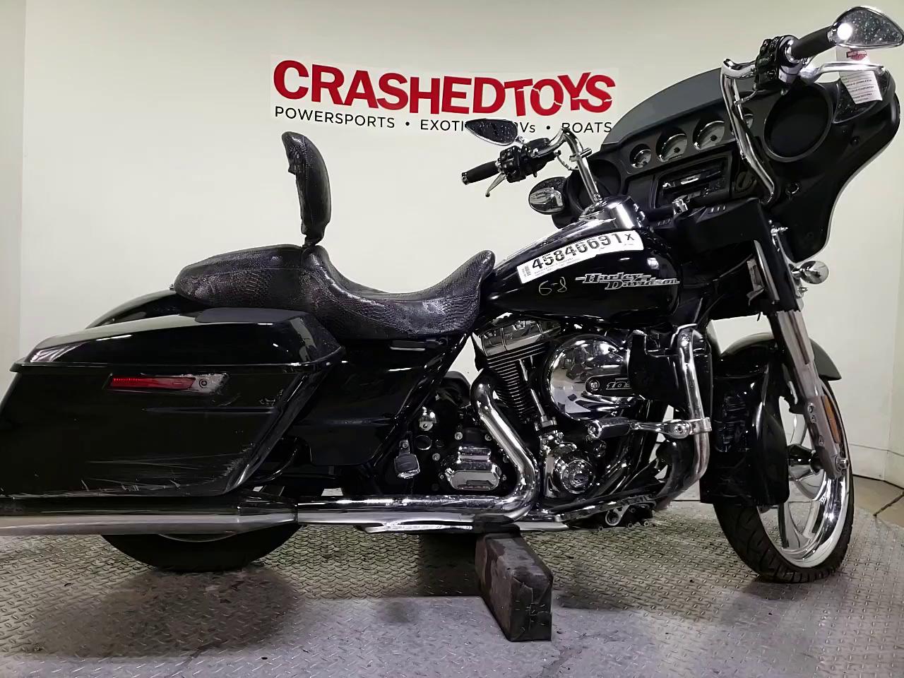 2016 HARLEY-DAVIDSON FLHX STREE 1HD1KBM12GB635263