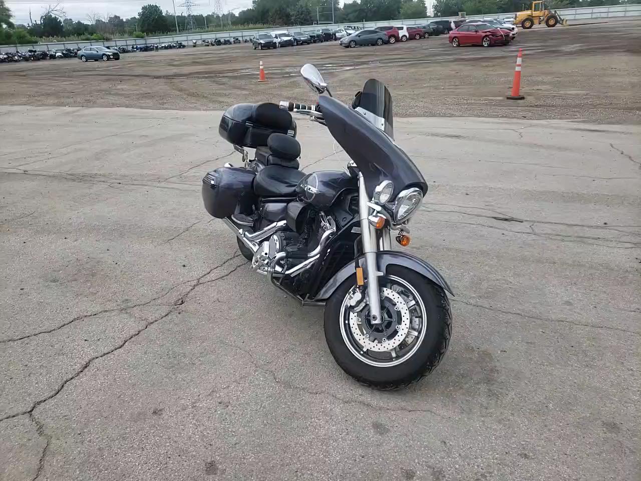 2014 YAMAHA XVS1300 CT JYAVP32E1EA004809