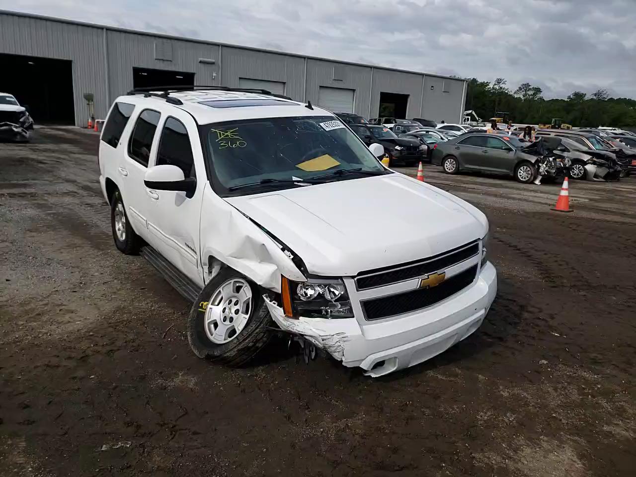 2013 CHEVROLET TAHOE 1GNSCBE08DR366611