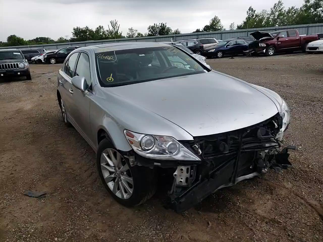 2011 LEXUS LS 460 JTHCL5EF7B5010057