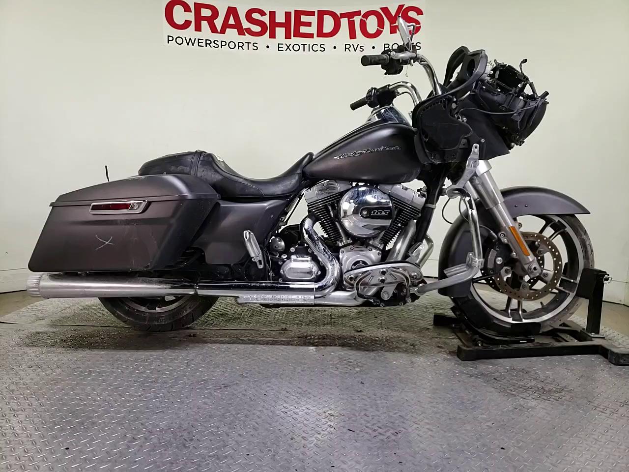 2016 HARLEY-DAVIDSON FLTRX ROAD 1HD1KHM14GB660233