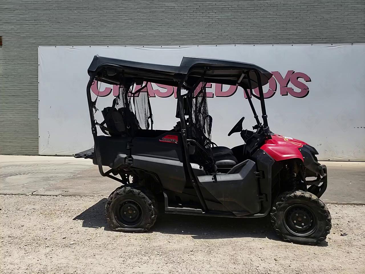 2015 HONDA PIONEER SXS700M4F