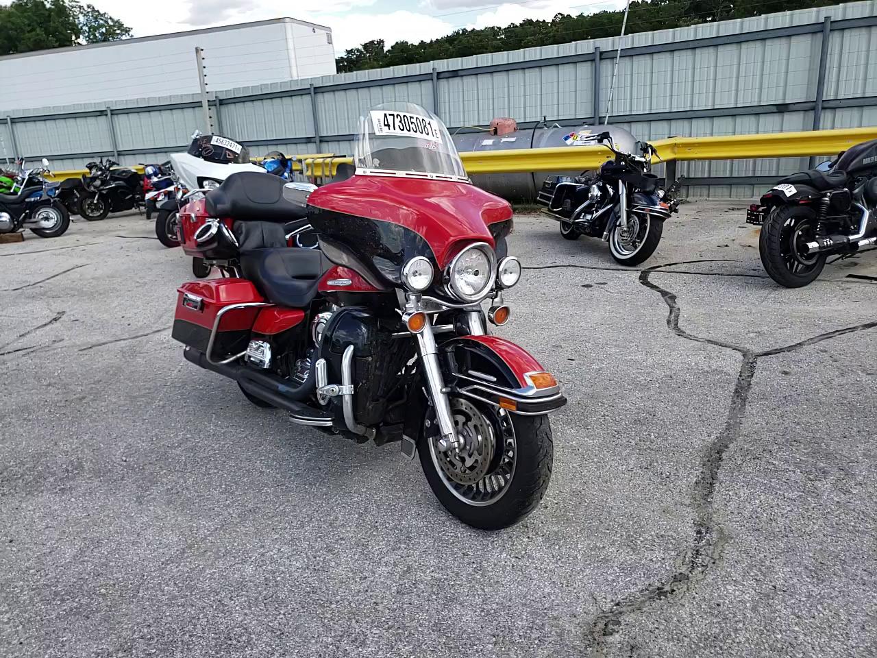 2010 HARLEY-DAVIDSON FLHTK 1HD1KEM19AB669600