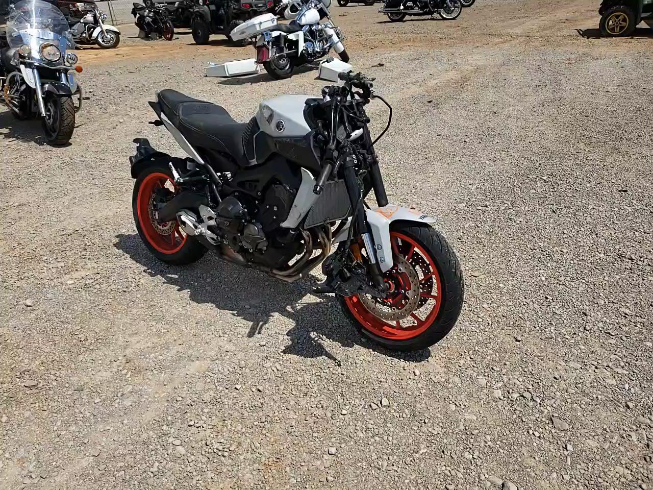 2019 YAMAHA MT09 JYARN53E0KA004555