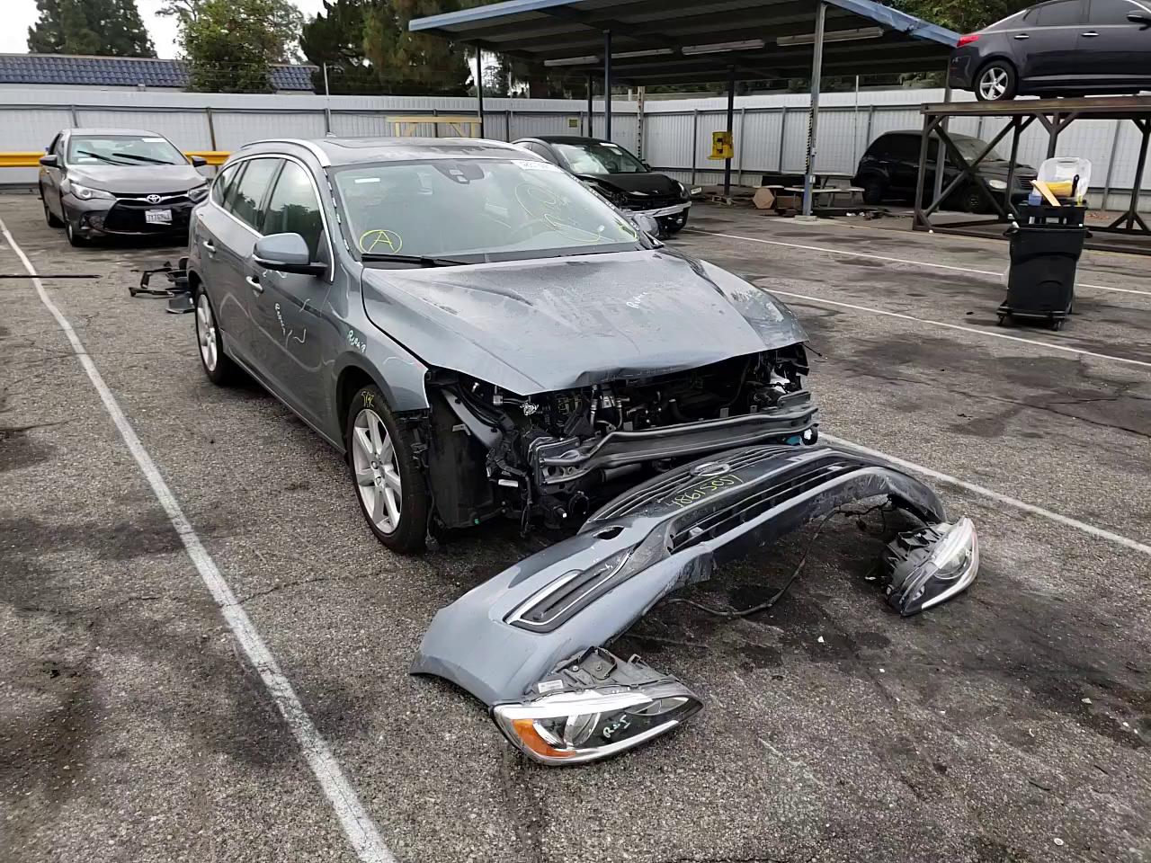 2017 VOLVO V60 T5 PRE YV140MEK2H1367226