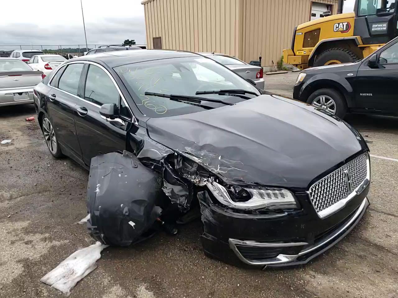 2017 LINCOLN MKZ RESERV 3LN6L5FC2HR642047