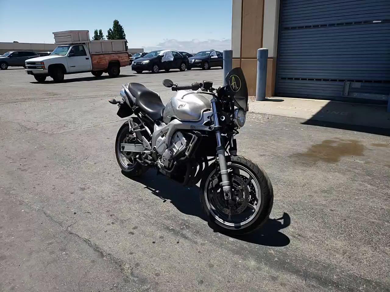 2004 YAMAHA FZ6 SC JYARJ08Y44A000240