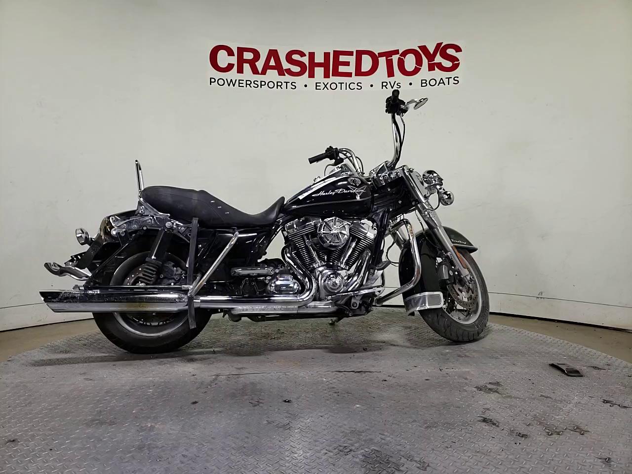 2011 HARLEY-DAVIDSON FLHR 1HD1FB41XBB658108