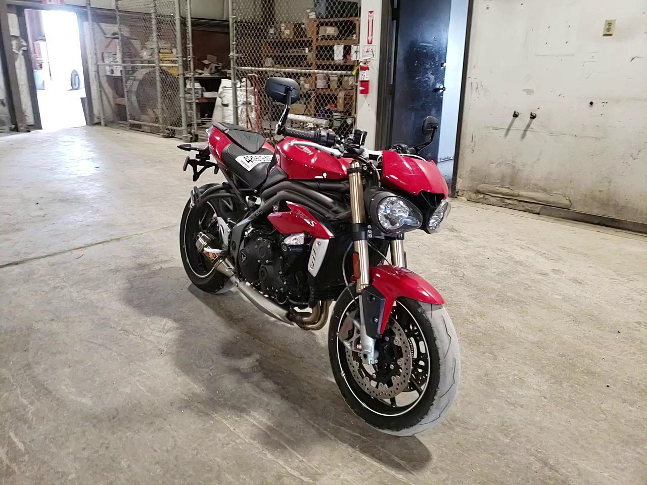 2016 TRIUMPH MOTORCYCLE SPEED TRIP SMTN50PP8GJ752884