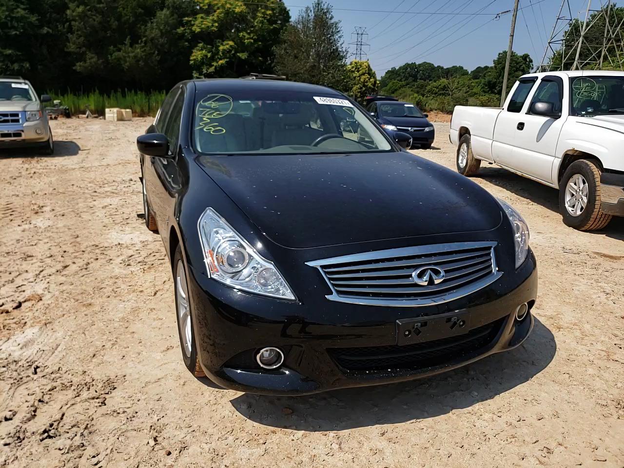 2015 INFINITI Q40 JN1CV6ARXFM650330