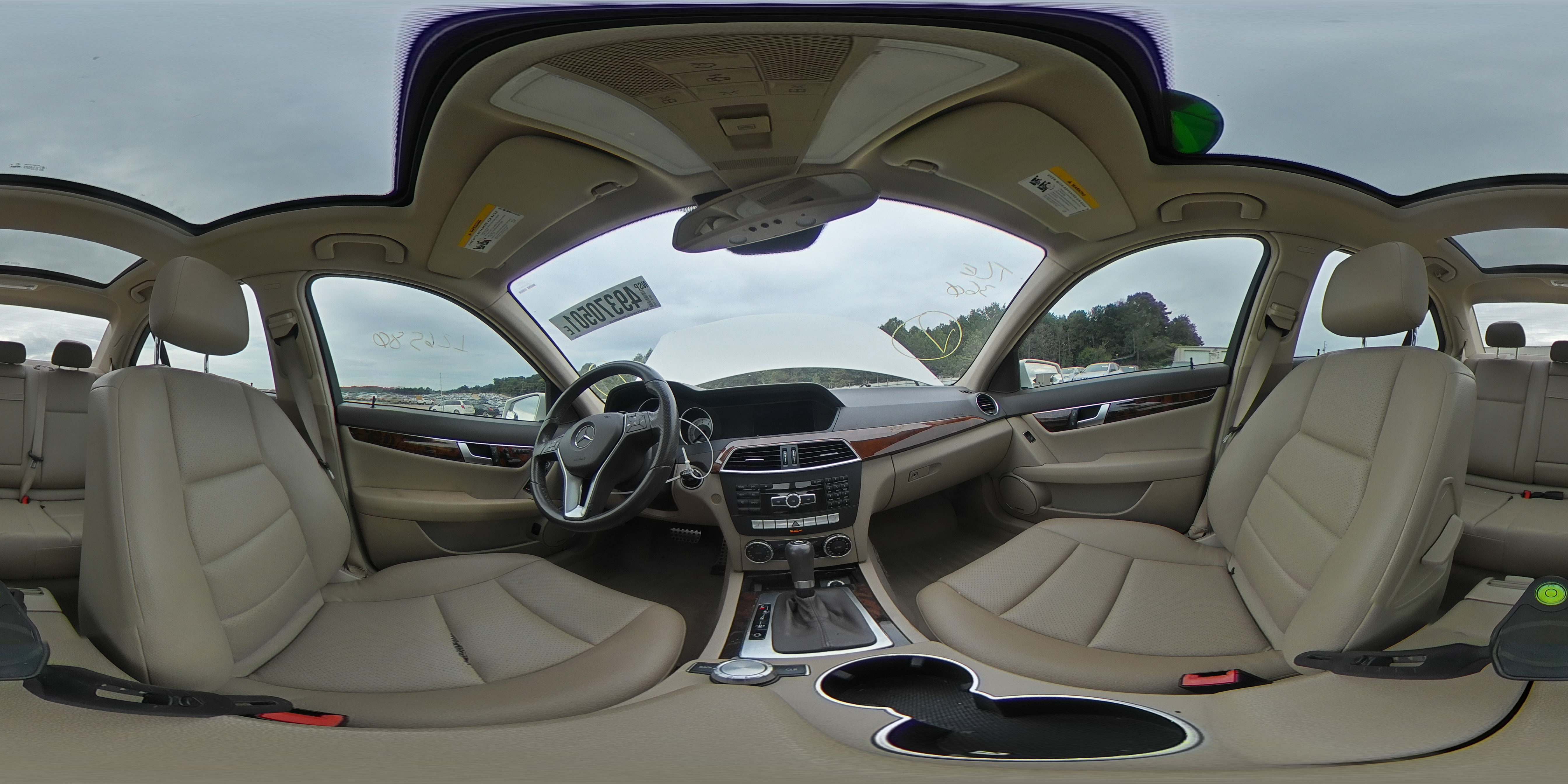 2012 MERCEDES-BENZ C 350 WDDGF5HB2CR202554