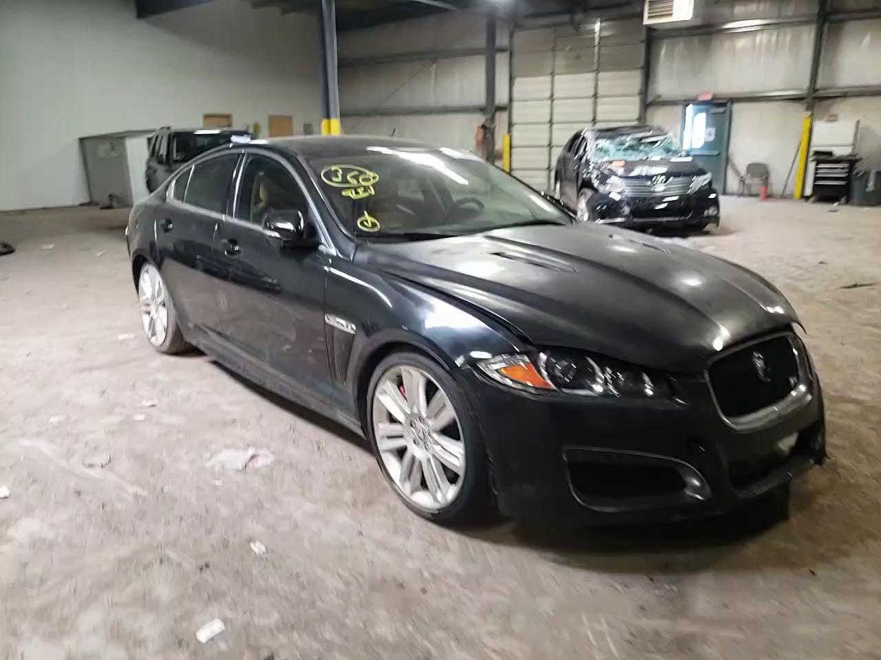 2012 JAGUAR XF R SAJWA0JC1CMS55058