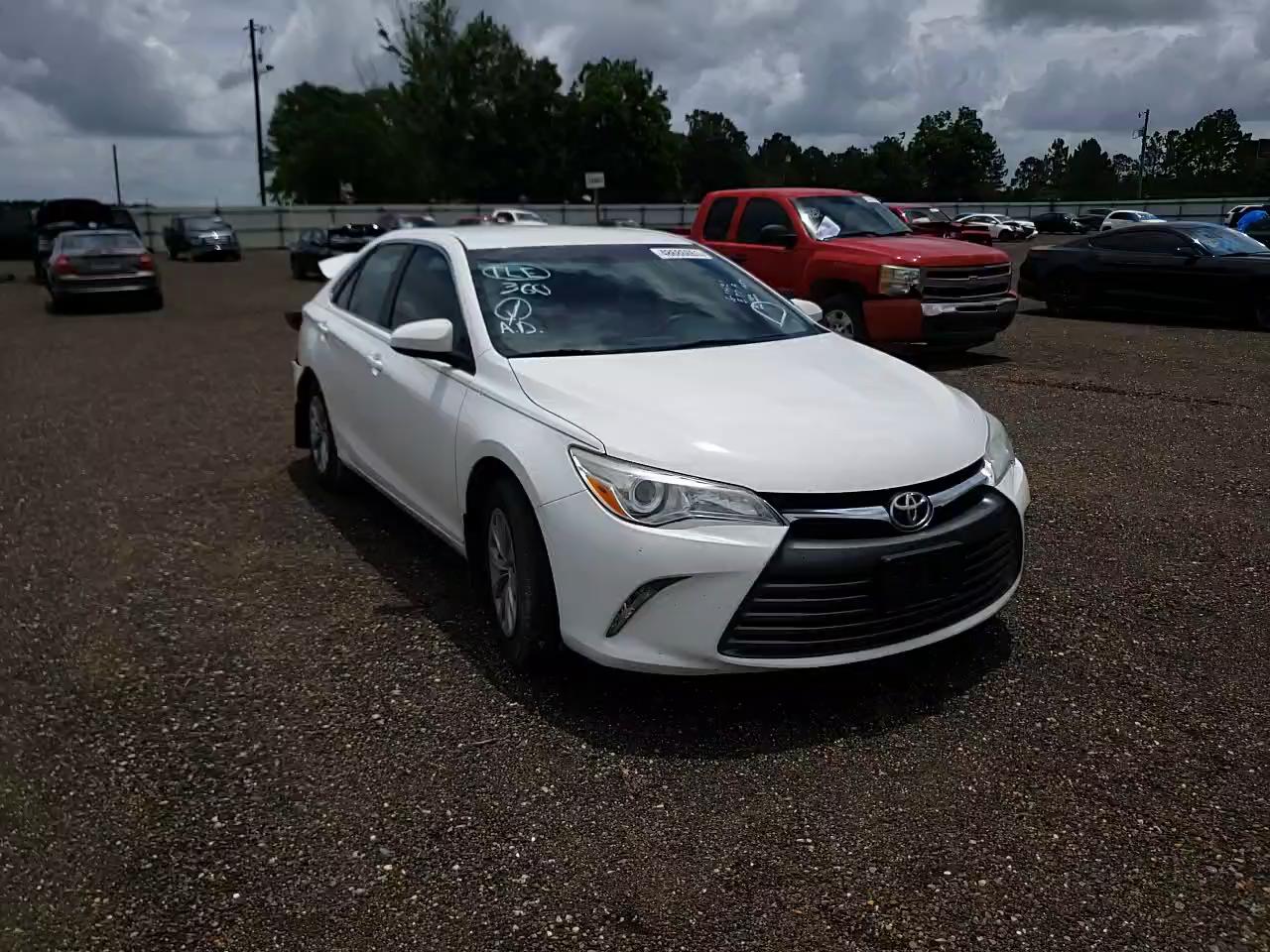 2016 TOYOTA CAMRY LE 4T1BF1FK6GU128991