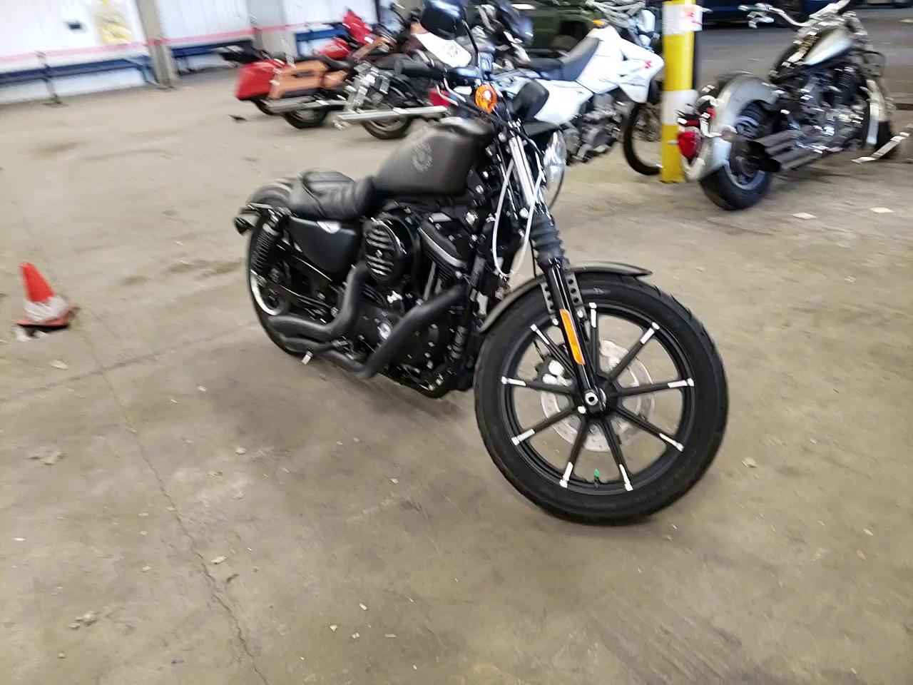2021 HARLEY-DAVIDSON XL883 N 1HD4LE214MB403757