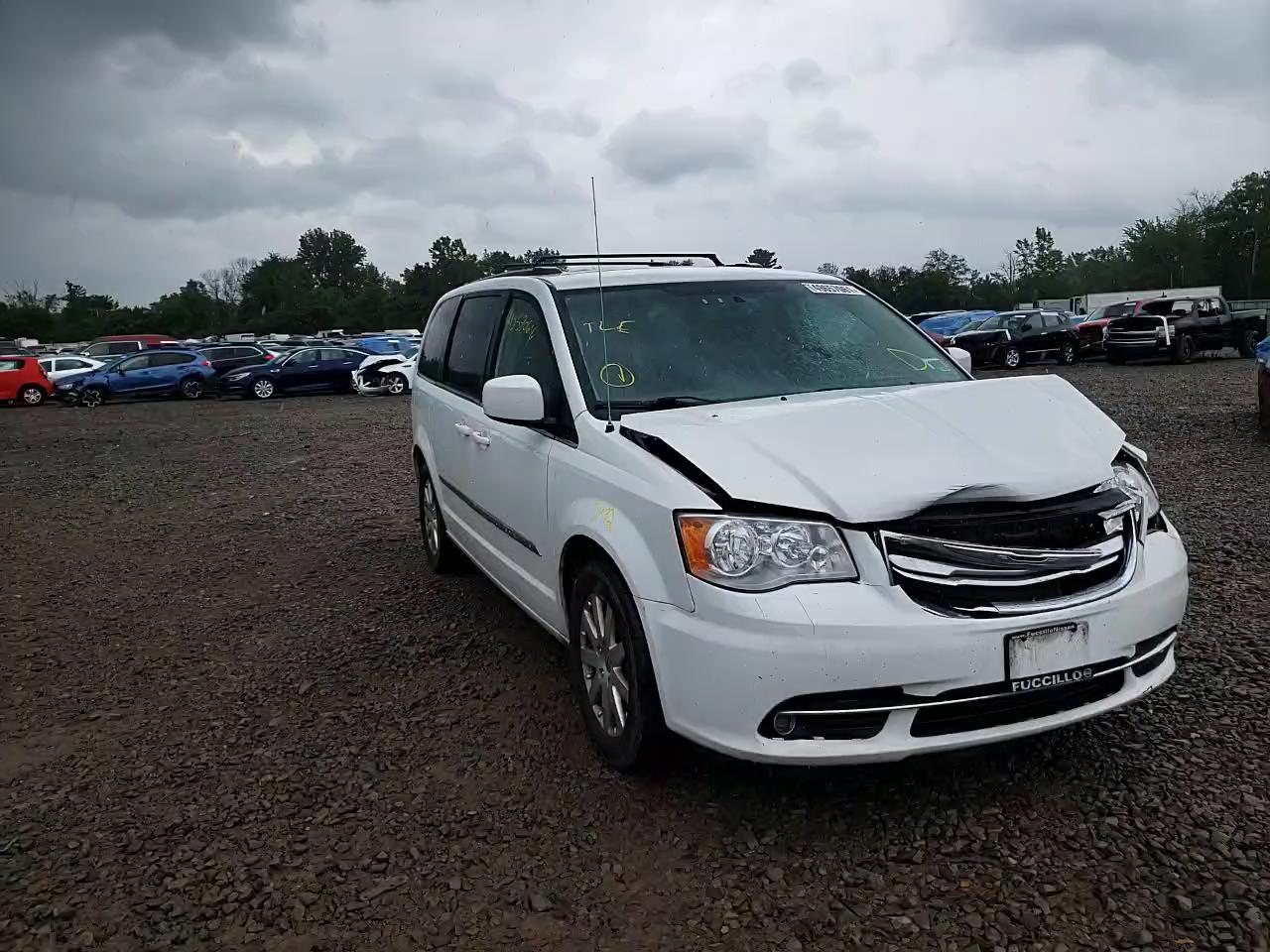 2014 CHRYSLER TOWN&COUNT 2C4RC1BGXER359433