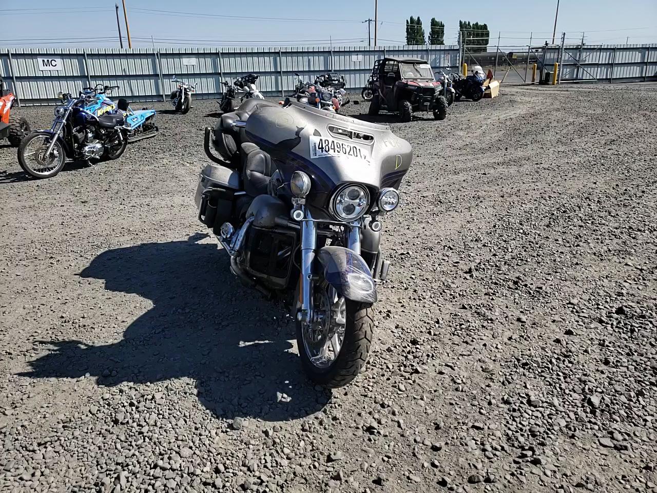 2017 HARLEY-DAVIDSON FLHTKSE CV 1HD1TEF14HB961370