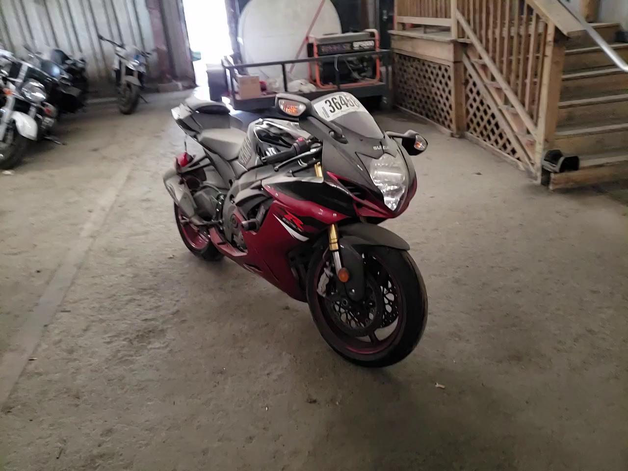 2018 SUZUKI GSX-R750 JS1GR7MA0J2101409