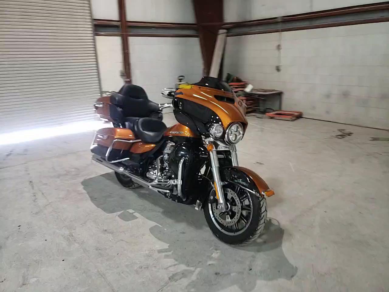 2016 HARLEY-DAVIDSON FLHTK ULTR 1HD1KEL17GB614329