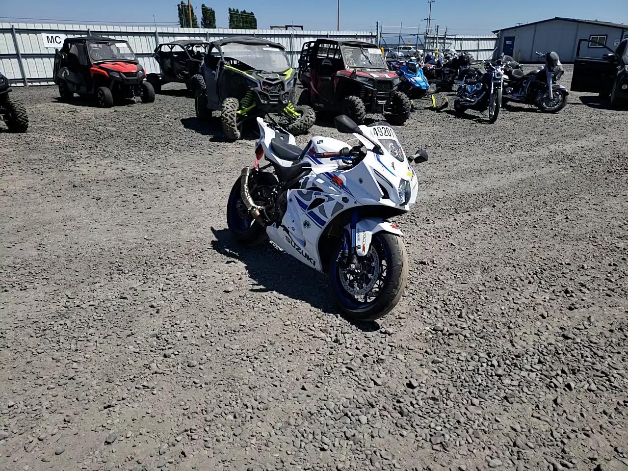 2018 SUZUKI GSX-R1000 JS1DM11H8J2100248