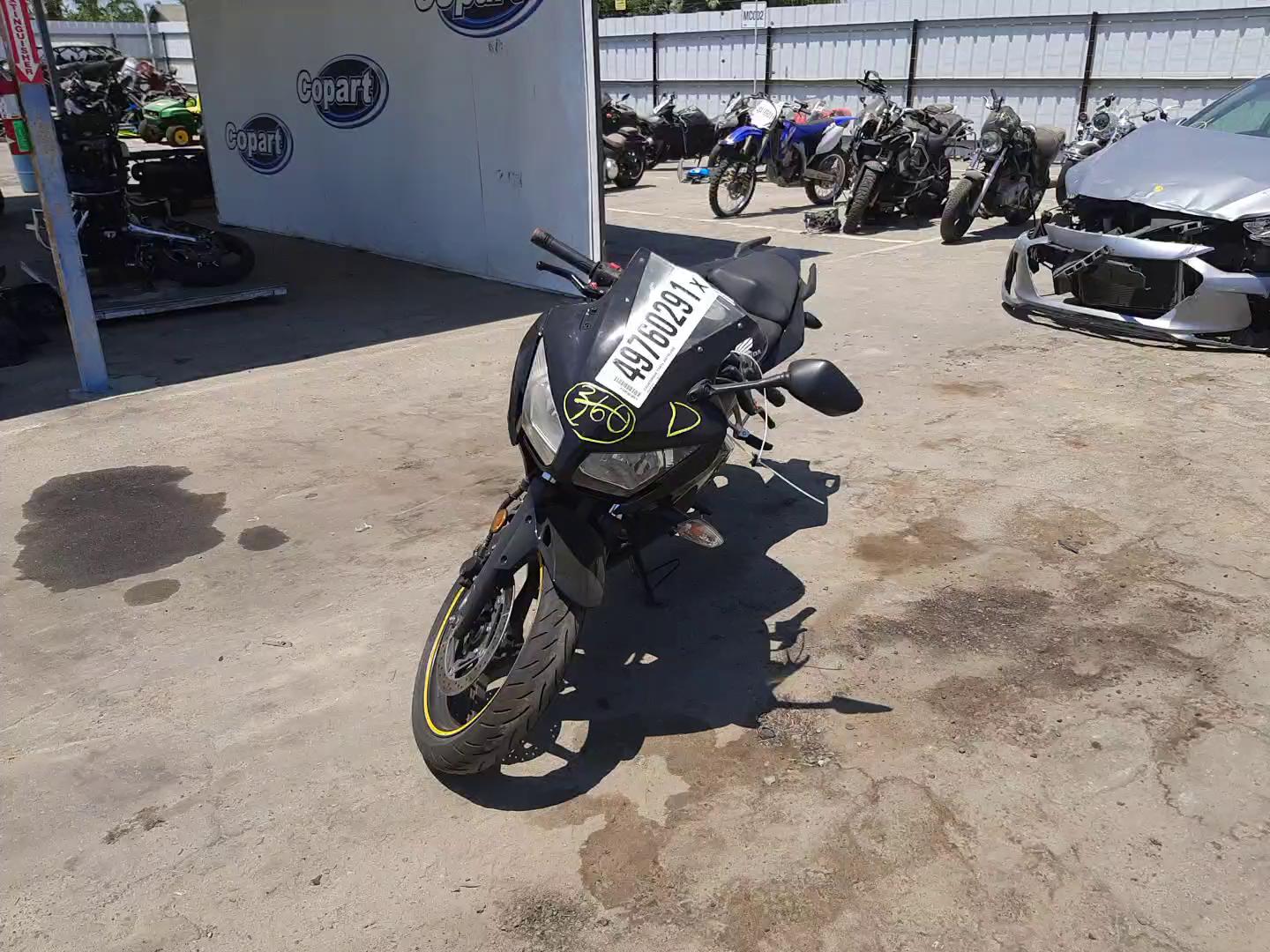 2015 HONDA CBR300 R MLHNC5113F5100569