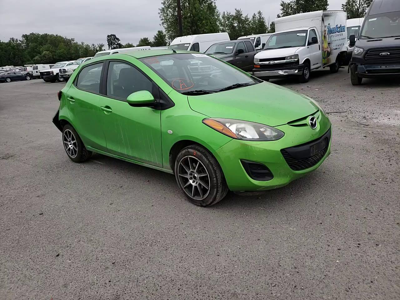 2012 MAZDA 2 JM1DEAKZ1C0135738