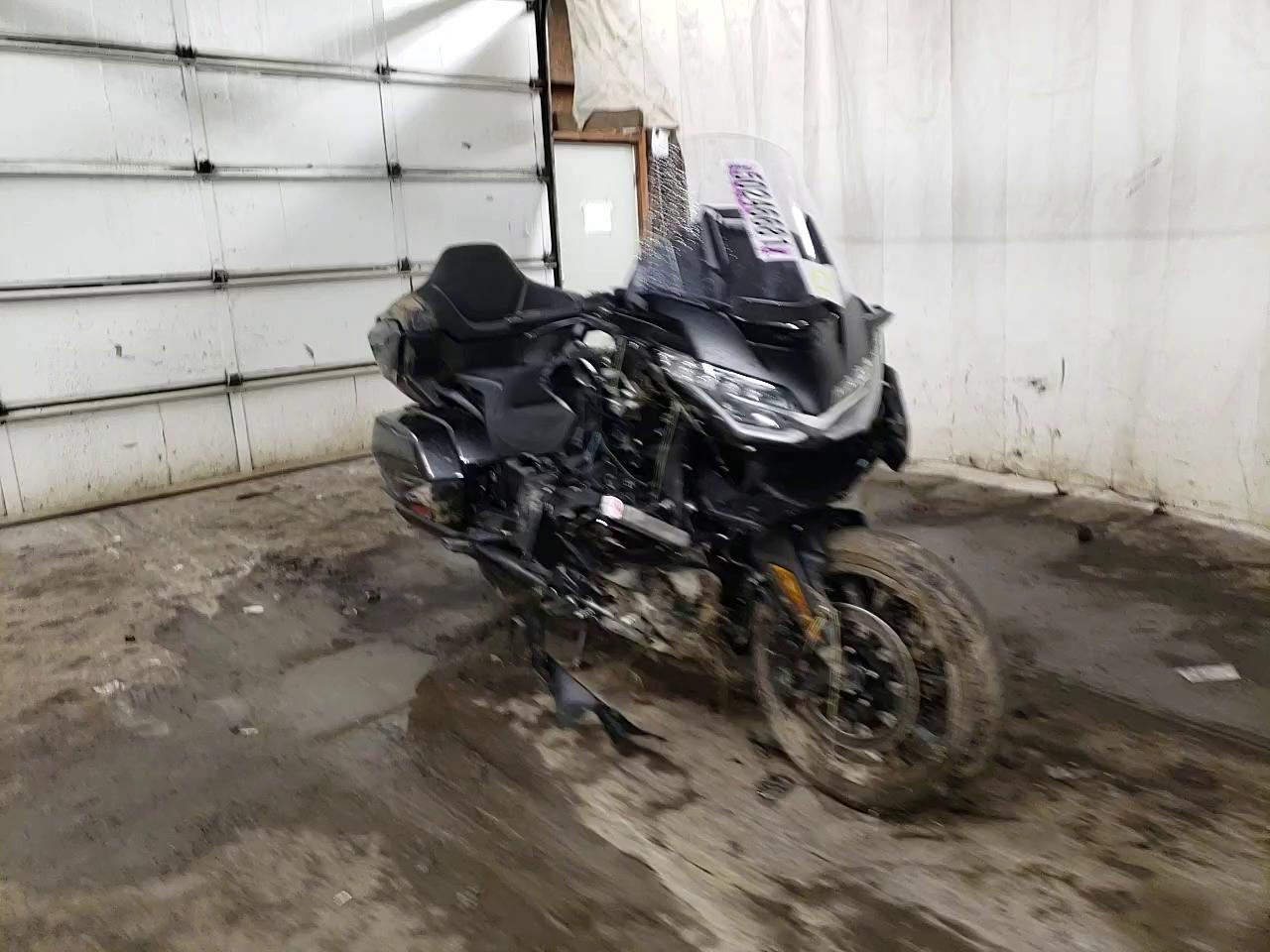 2021 HONDA GL1800 D JH2SC7955MK301288