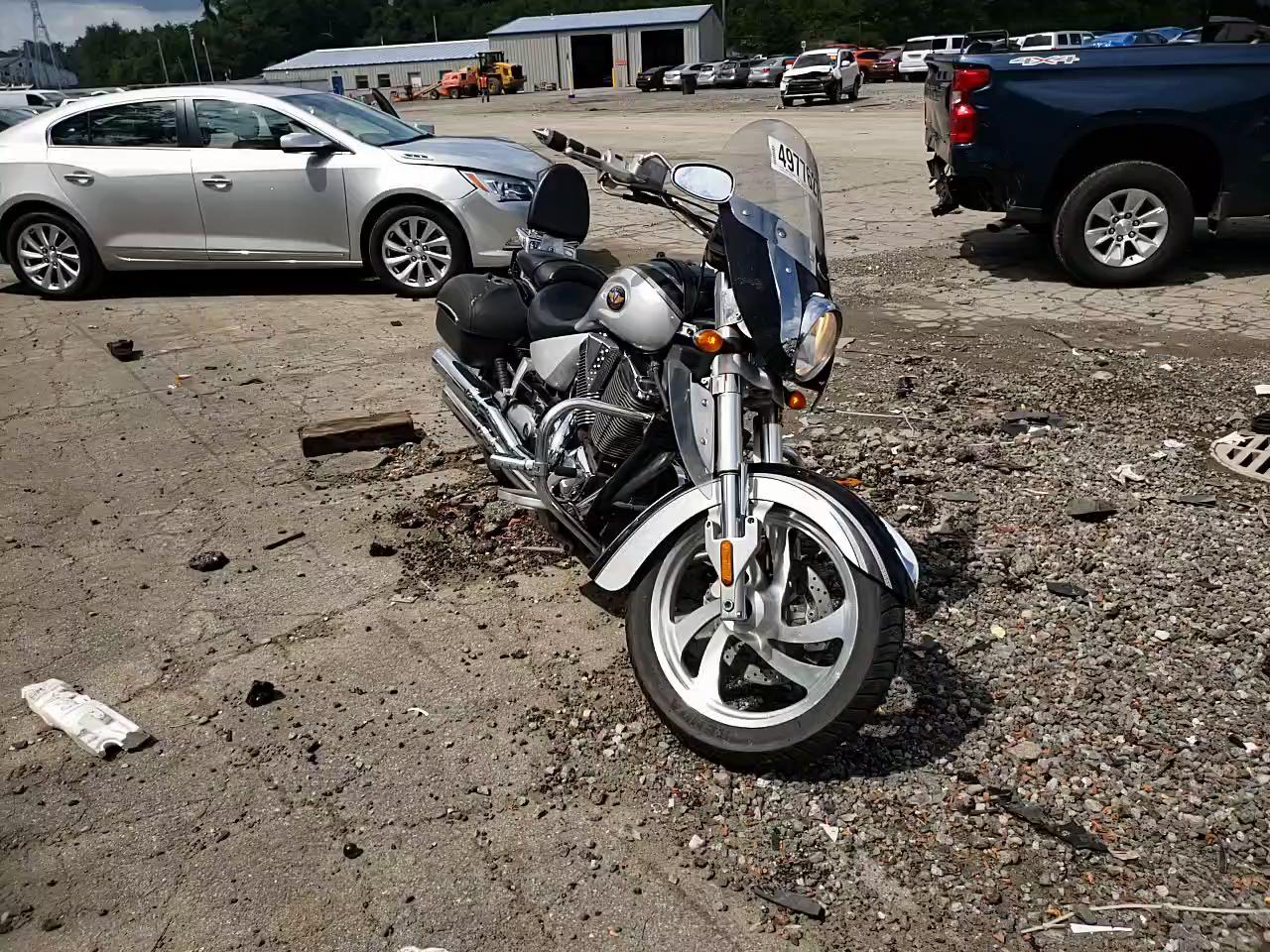 2005 VICTORY MOTORCYCLES KINGPIN 5VPCB16D653005668