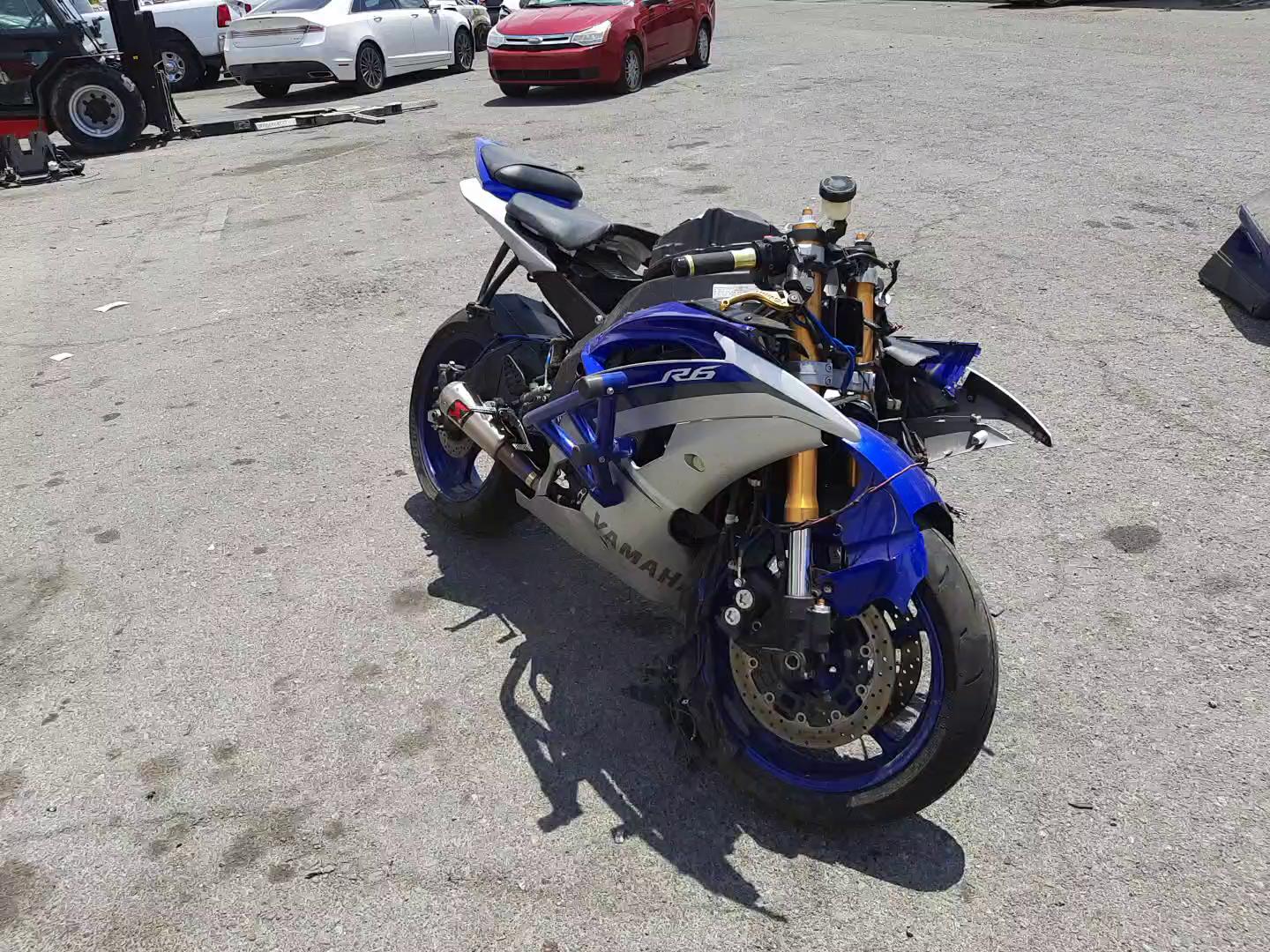 2015 YAMAHA YZFR6 JYARJ16E7FA034173