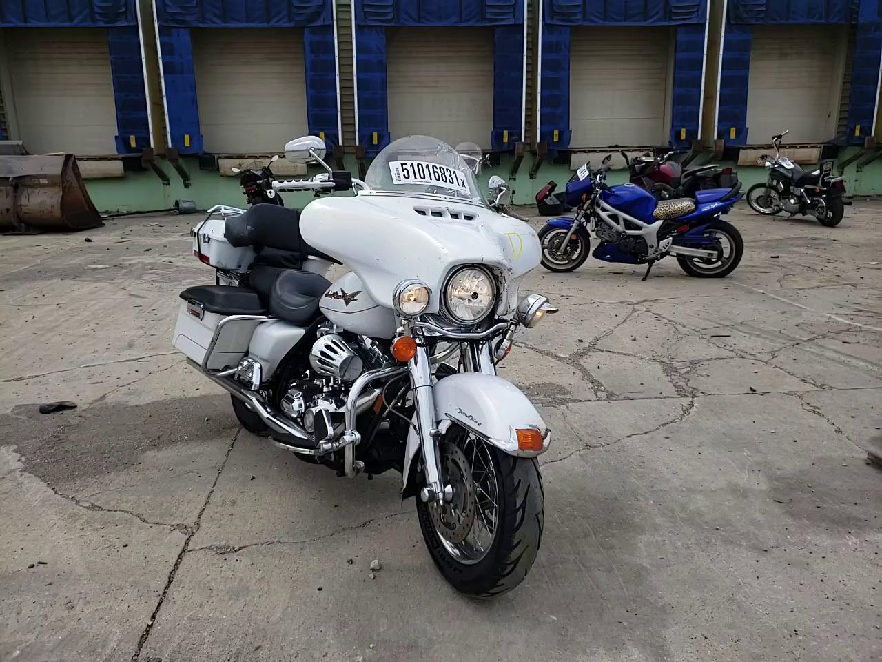2008 HARLEY-DAVIDSON FLHR 1HD1FB4198Y613330