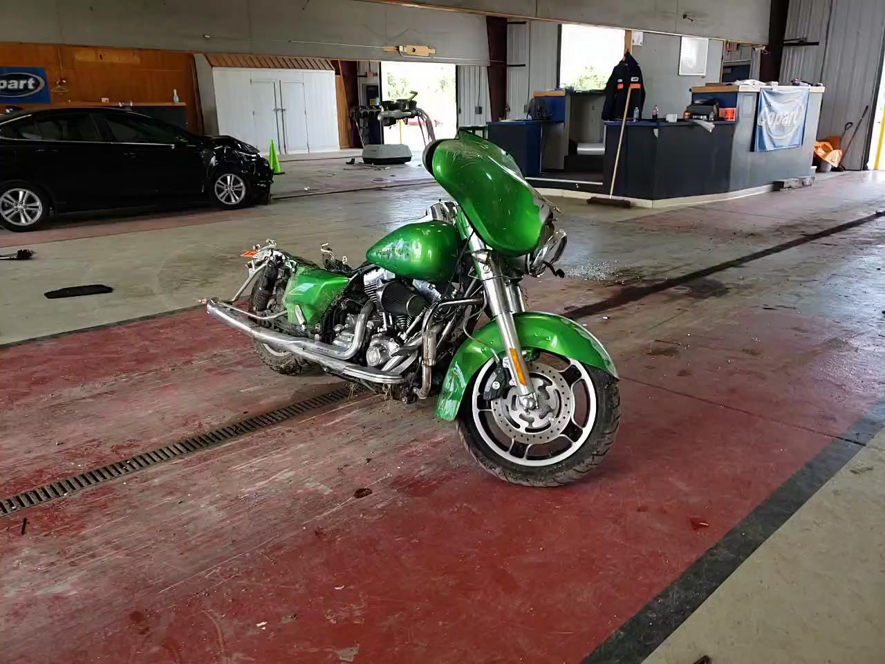 2009 HARLEY-DAVIDSON FLHX 1HD1KB4189Y602963