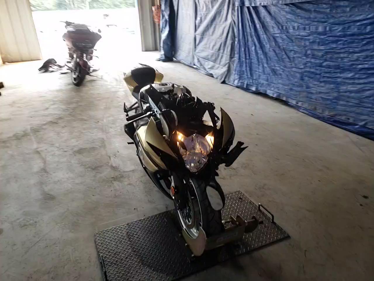 2018 SUZUKI GSX-R600 JS1GN7FA4J2101065