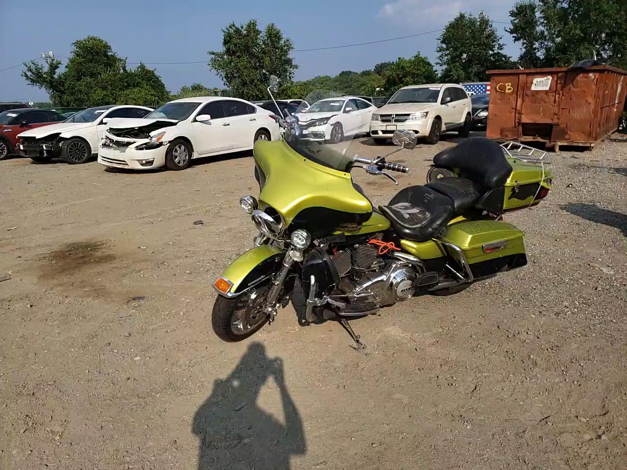 2011 HARLEY-DAVIDSON FLHTK 1HD1KEM19BB647257