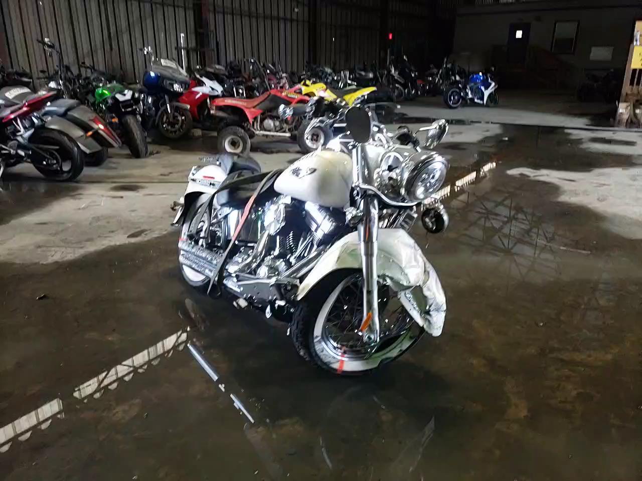 2014 HARLEY-DAVIDSON FLSTN 1HD1JDV16EB050972