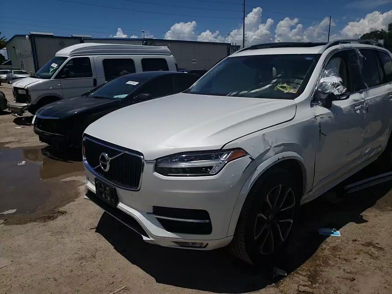 2019 VOLVO XC90 T5 MO YV4102PK5K1507610