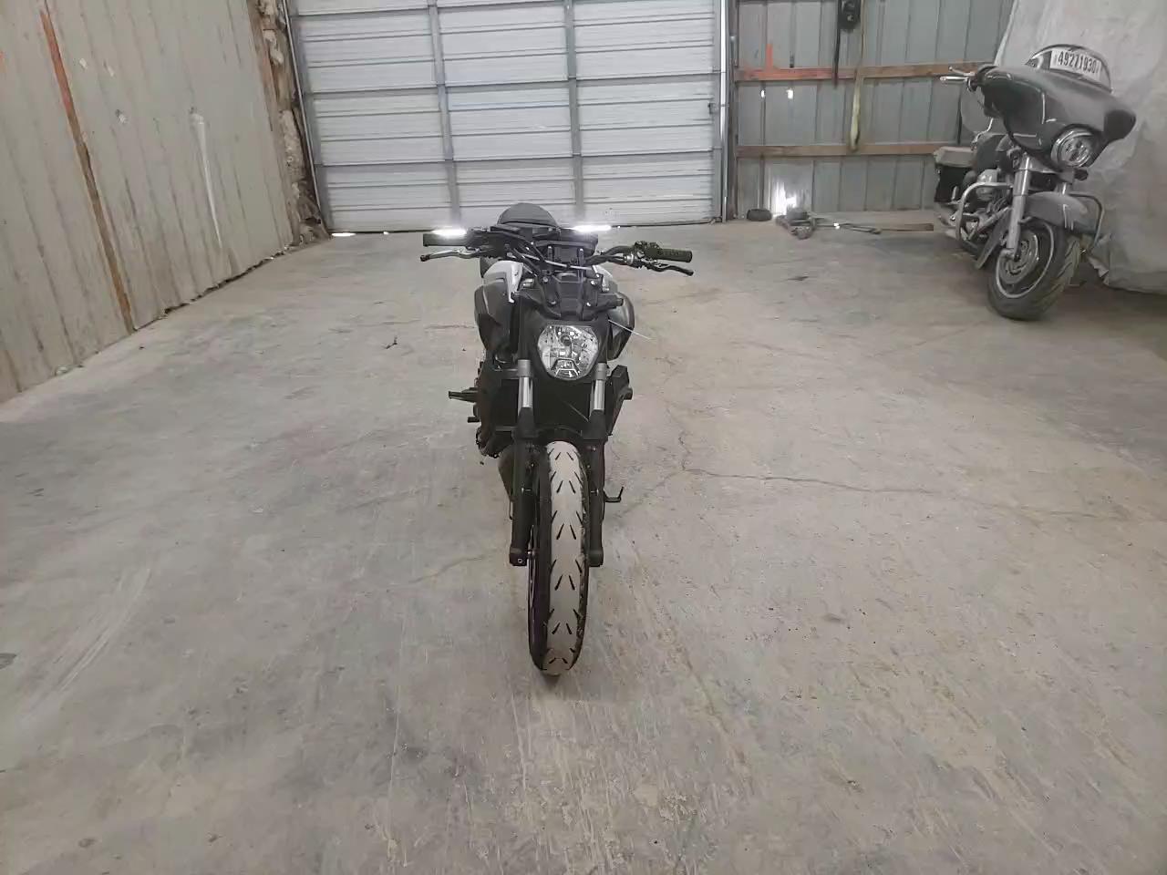 2016 YAMAHA FZ07 JYARM06E1GA009465