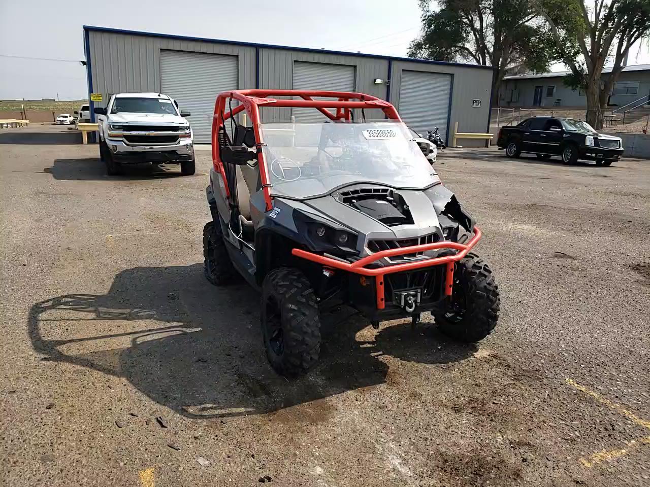 2018 CAN-AM COMMANDER 3JBKKAN20JJ000005