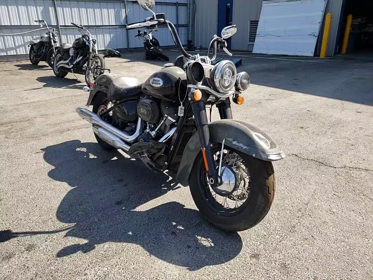 2021 HARLEY-DAVIDSON FLHCS 1HD1YBK26MB037232