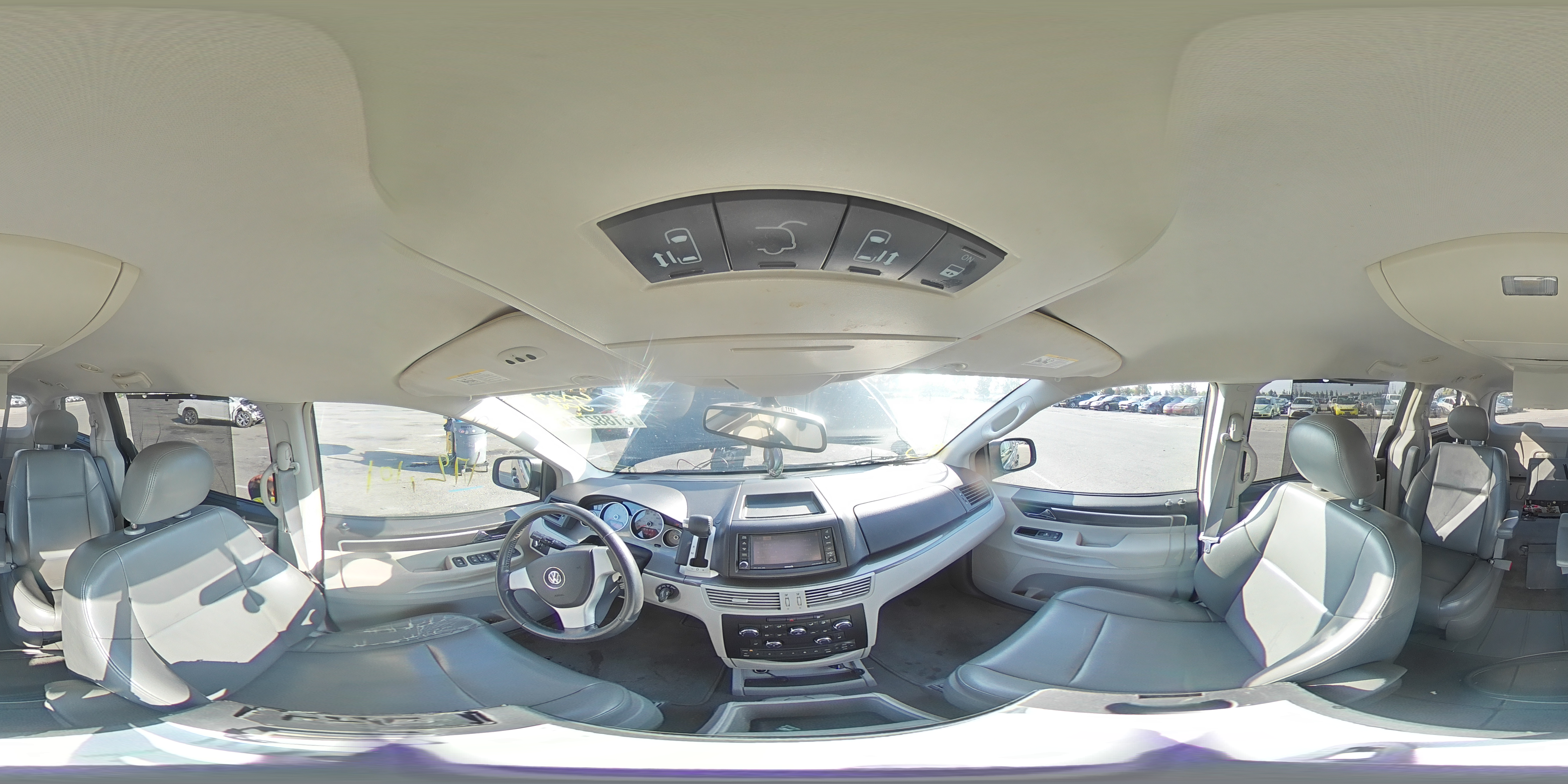 2010 VOLKSWAGEN ROUTAN SE 2V4RW3D19AR166802