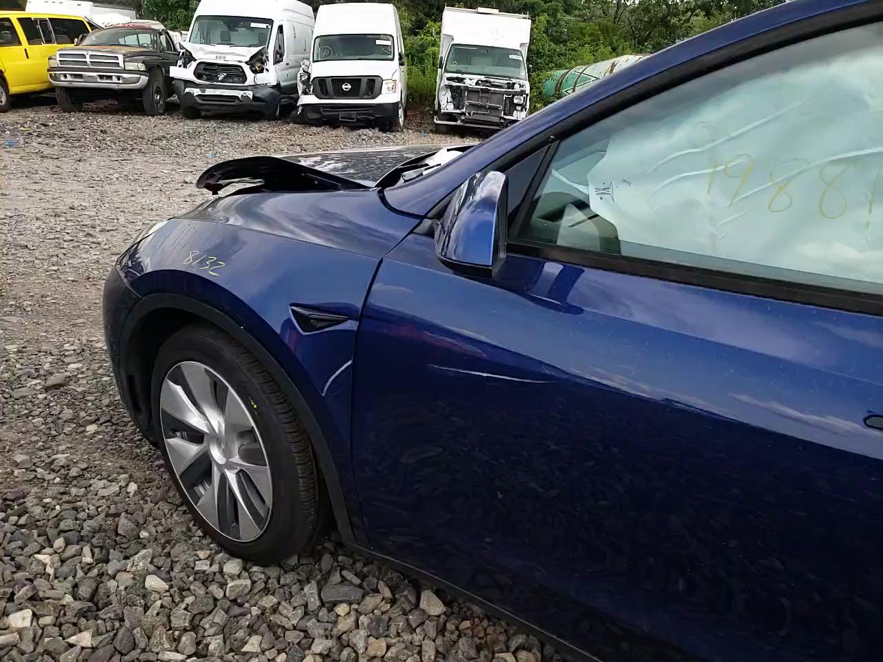 2020 TESLA MODEL Y 5YJYGDEE4LF047533