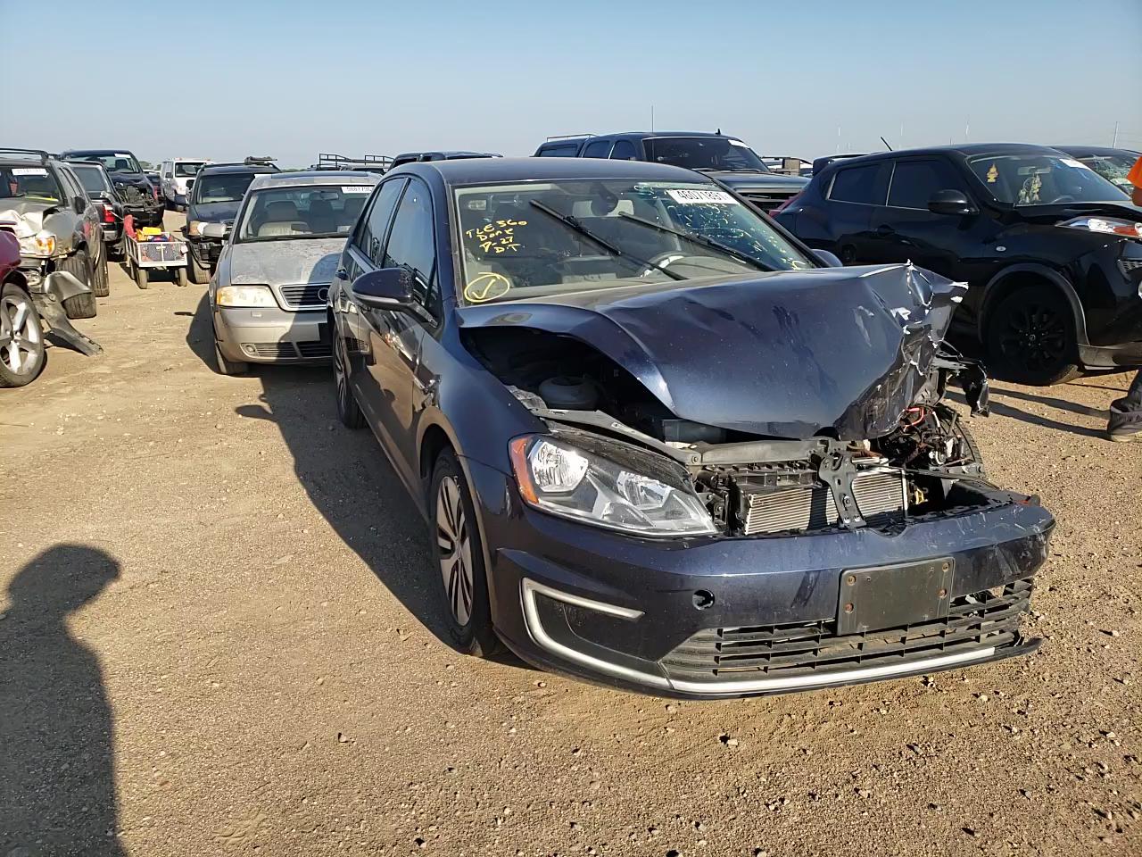 2016 VOLKSWAGEN E-GOLF SE WVWKP7AU0GW909832