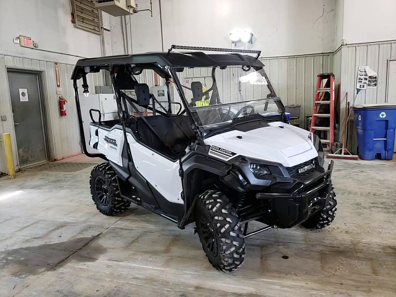 2021 HONDA SXS1000 1HFVE042XM4503171