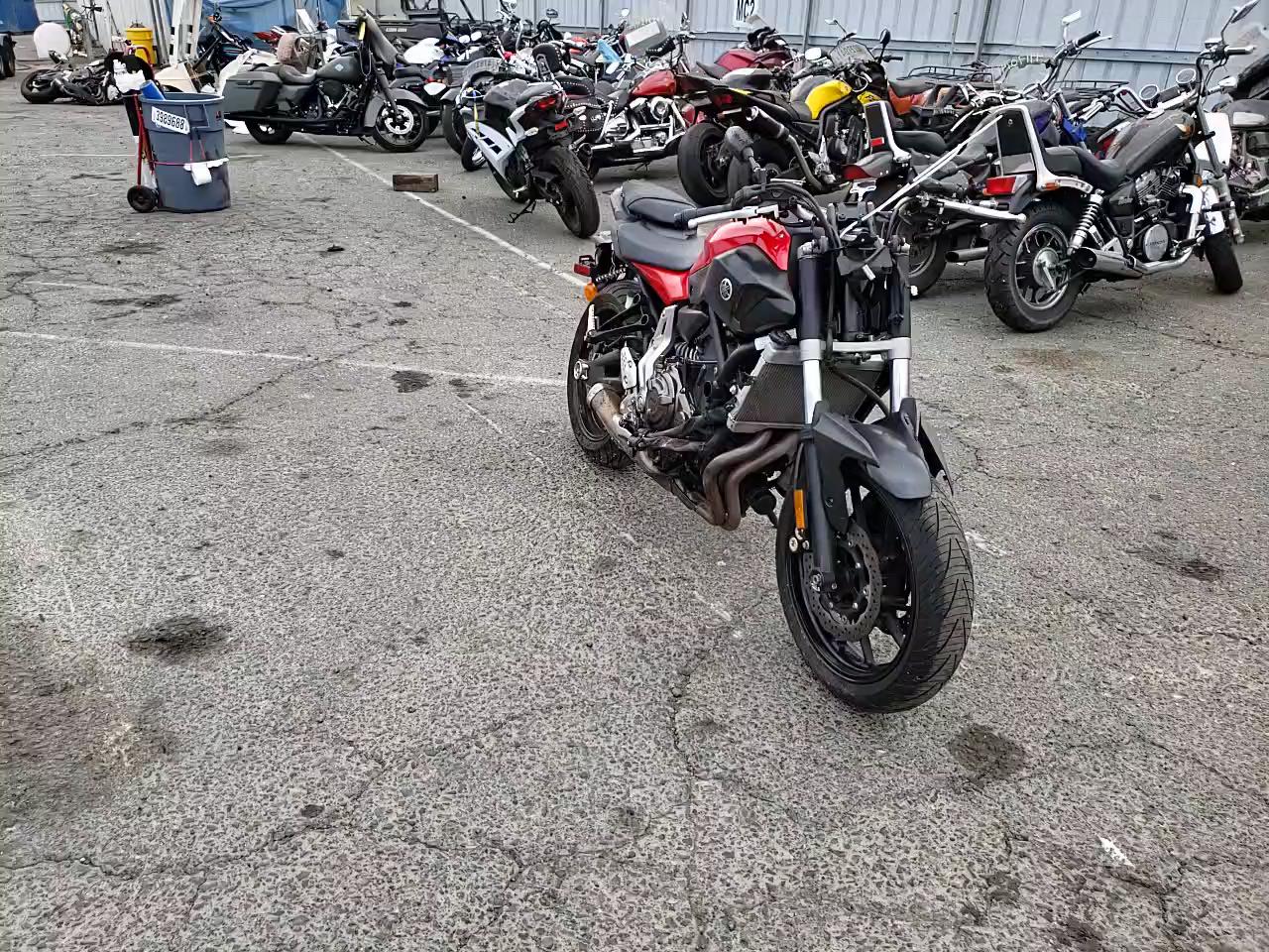 2015 YAMAHA FZ07 C JYARM06Y7FA001556