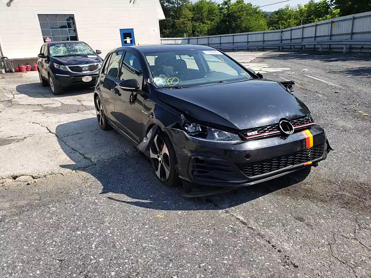 2018 VOLKSWAGEN GTI S 3VW547AU2JM290838